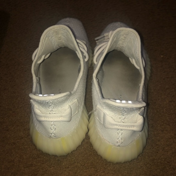 Yeezy Boost 350 “Triple White/ Cream White” - Picture 3 of 5